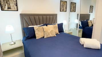 Fer et planche à repasser, accès Internet, draps fournis