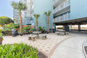 Studio | Outdoor dining - Islander Beach Resort 504 Condo (Fort Walton Beach)