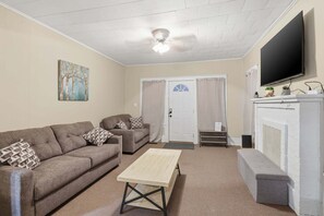 House, 3 Bedrooms | Living area | Smart TV, streaming services - Cozy Matewan Trail Stay 3 Bedroom Home (North Matewan)