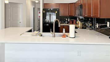 Rumah, 3 kamar tidur | Dapur pribadi | Lemari es, oven, mesin pembuat kopi/teh, dan pemanggang roti