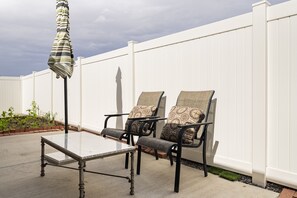 House, 3 Bedrooms | Terrace/patio - Canyon View Oasis 3 Bedroom Home (Grand Junction)