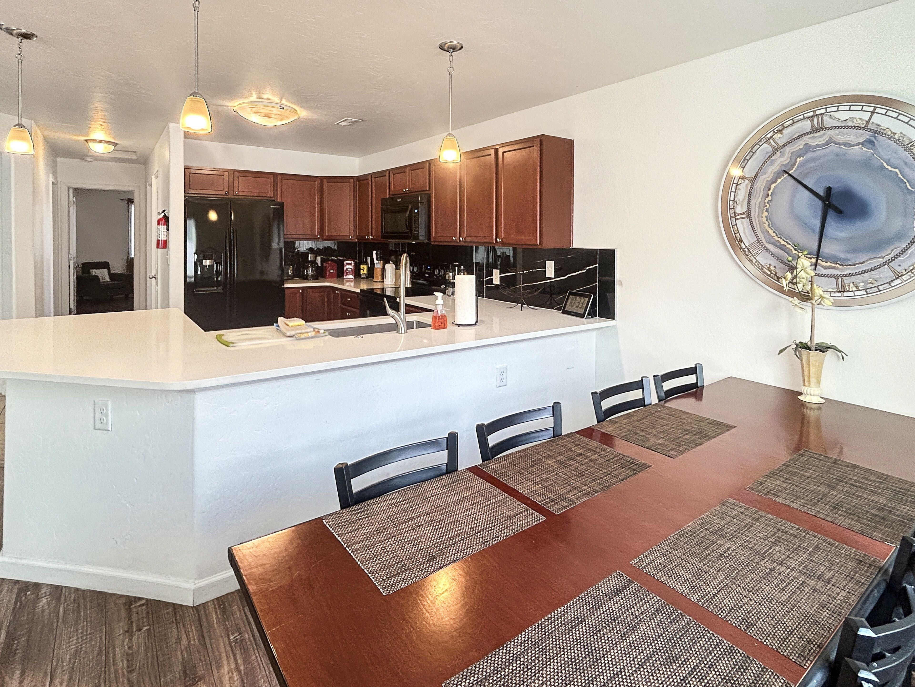 House, 3 Bedrooms | Dining