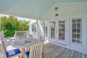 House, 3 Bedrooms | Outdoor dining - The Point At Coral Lagoon, Rare End Of Canal Villa 3 Bedroom Townhouse (Marathon)