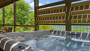 Bañera de hidromasaje exterior