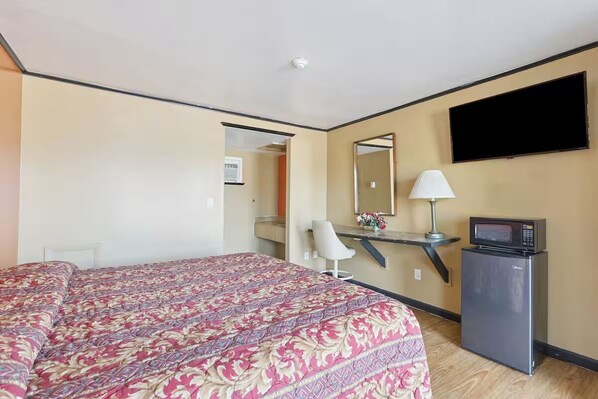 Free WiFi, bed sheets