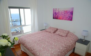 Iron/ironing board, Internet, bed sheets - Oceanfront Miramar house with fantastic views, full kitchen and wifi. (Gran Tarajal)
