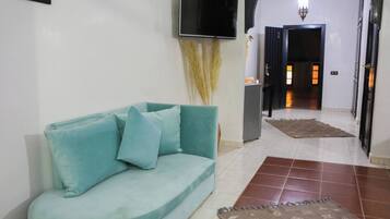Villa, Multiple Bedrooms, Accessible, Smoking | Living room