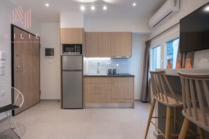 標準開放式客房 | 私人廚房 | 大型冰箱、微波爐、烤箱、爐台