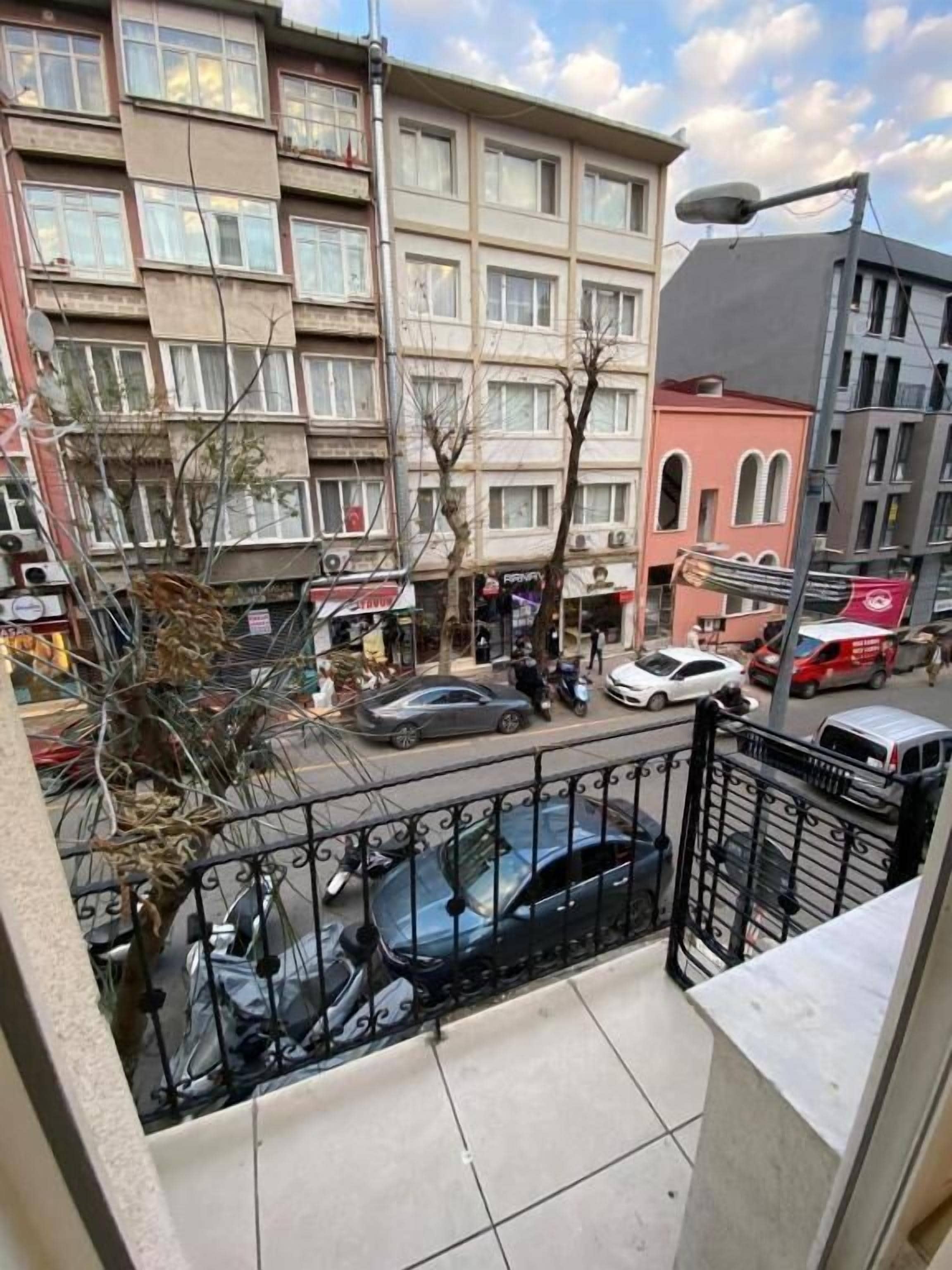 Three-Bedroom Premium Apartment with Balcony | Ausblick vom Zimmer