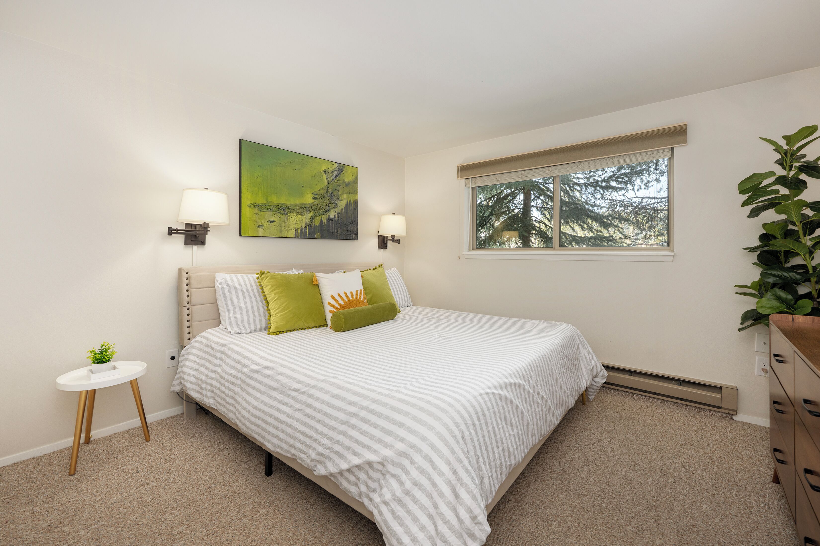 2 bedrooms, Internet, bed sheets