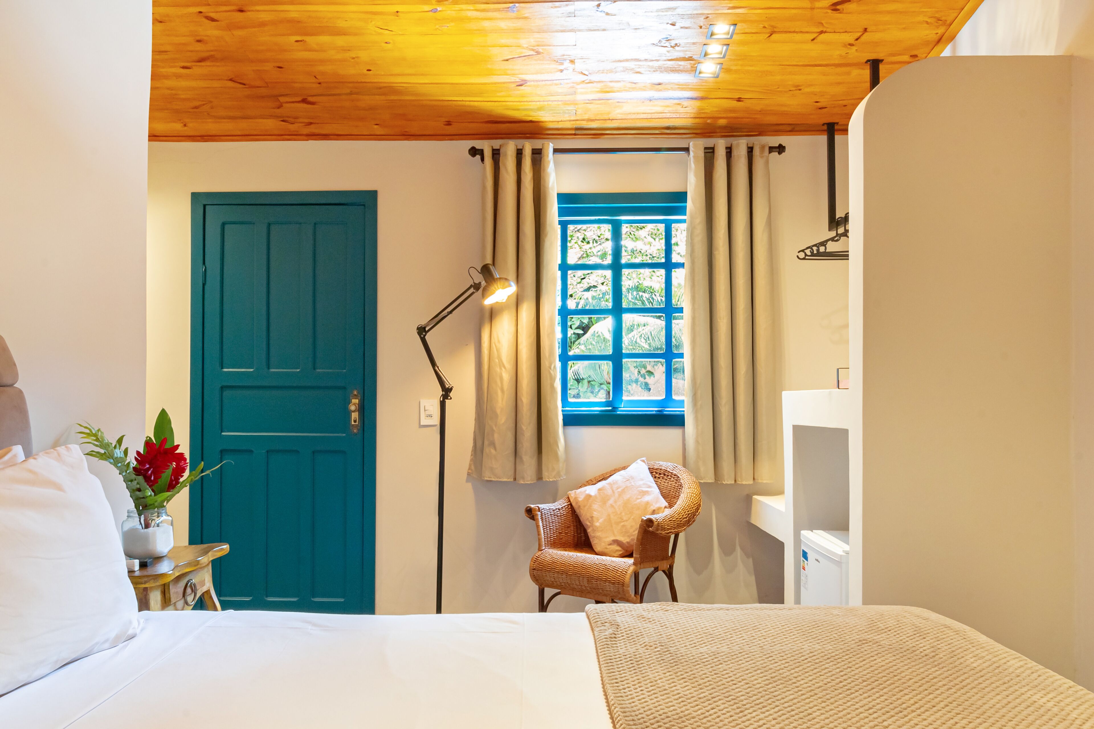 Suíte superior, vista para o jardim | Wi-Fi de cortesia