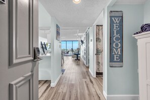 Interior - 🐬STUNNING Views🌴Gated Community/Tons of Amenities🌞Mansions By The Sea 905B (Treasure Island)