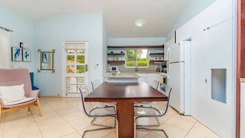 Family Villa, 3 Bedrooms, Patio, Garden View | In-room dining