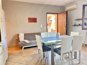 Dining - Dalia House - Key to Villas (Valledoria)