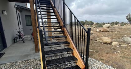 This guest suite is a 1 bedroom(s), 1 bathrooms, located in Buena Vista, CO.