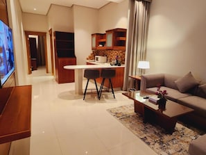 Junior Suite | Living area - Prime Al Hamra Hotel - Riyadh (Riyadh)