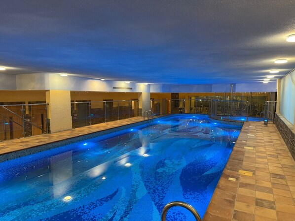 Indoor pool - Prime Al Hamra Hotel - Riyadh (Riyadh)