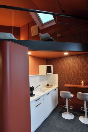 Deluxe Suite | In-room safe, blackout curtains, soundproofing, free WiFi - La Suite (Roanne)