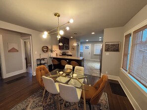 Interior - Prime Location! 3BR Updated Craftsman - Close to DT - Monroe District (Spokane)