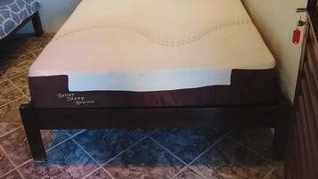 Laptop workspace, free WiFi