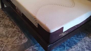 Laptop workspace, free WiFi