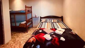 Perhestudiosviitti, 1 makuuhuone | Kannettavalle tietokoneelle sopiva työtila, ilmainen Wi-Fi