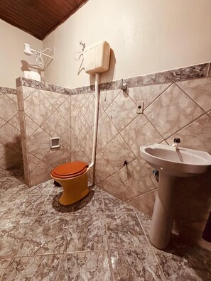 Classic Double Room, Courtyard View | Bathroom | Shower, towels, soap, toilet paper