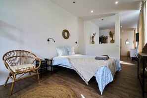 WiFi, bed sheets - Le nid douillé, balneo near station (Tourcoing)