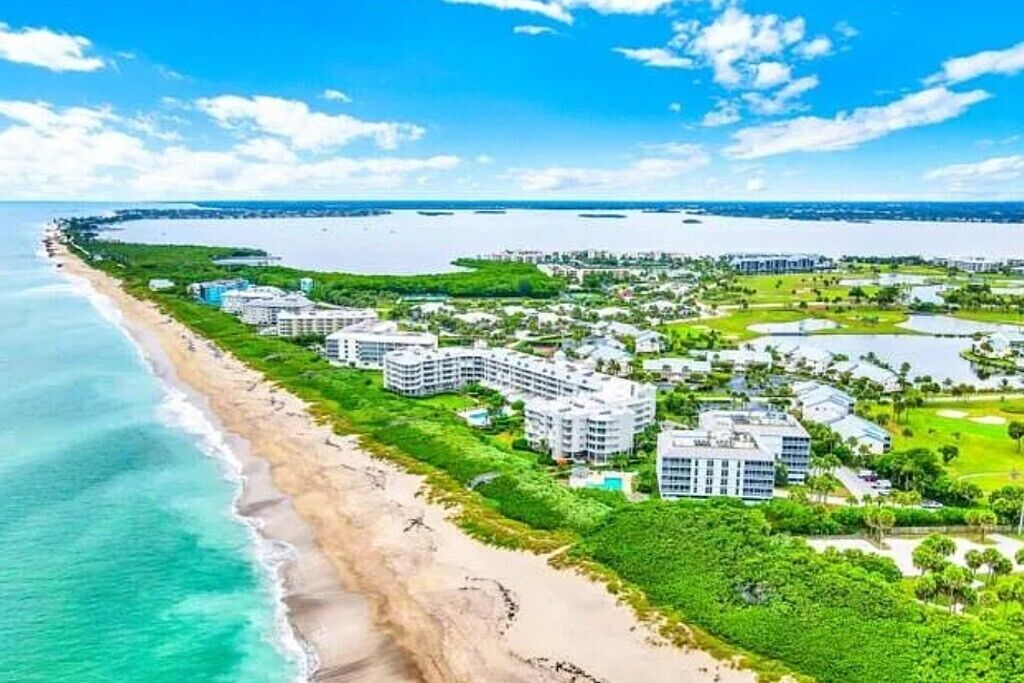 Sun-loungers, beach towels