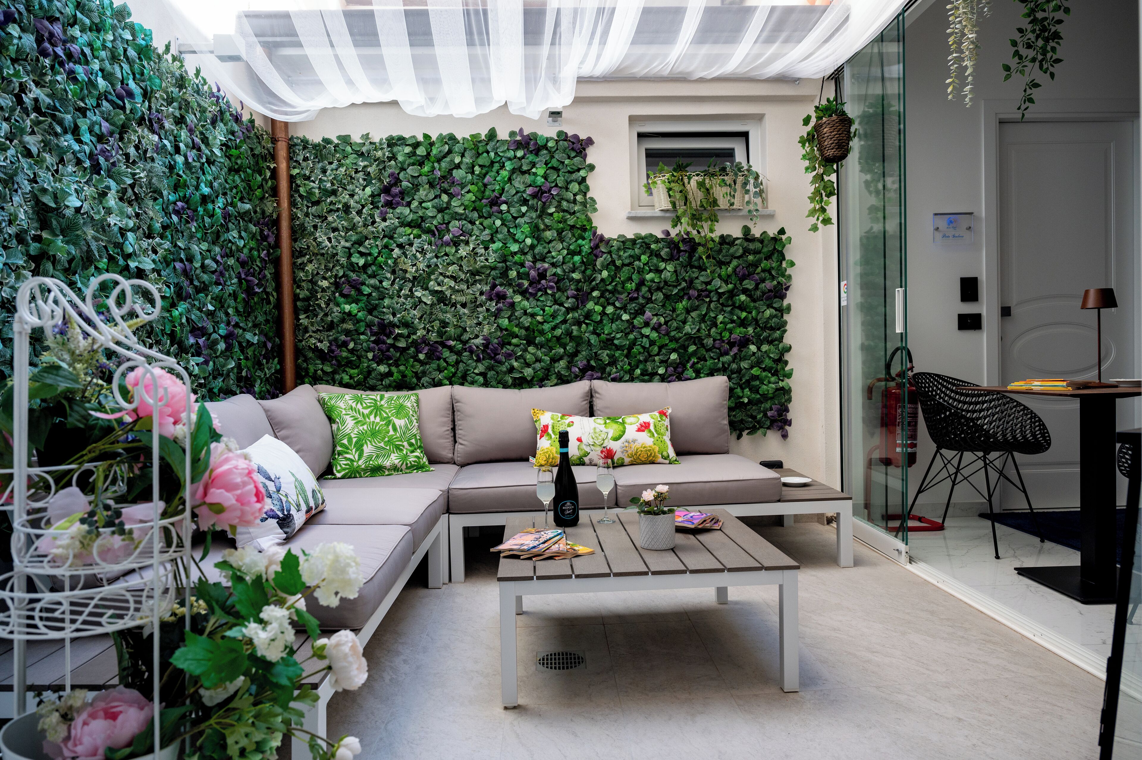 Dobbeltrom – deluxe, terrasse, bakgårdsutsikt | Eksteriør