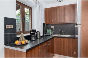 Private kitchen - Villa Foteini Gerakari Mountain Resort (Gerakari)