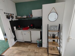 Microwave, stovetop - Cosy T2 with view in Morlaix between station and town center (Morlaix)