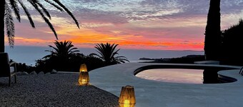 VILLA WITH PANORAMIC VIEWS