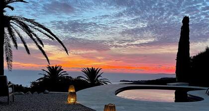 VILLA WITH PANORAMIC VIEWS