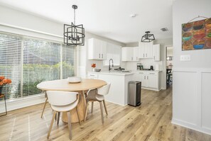 Micro-ondas, fogão, cooktop, lava-louças