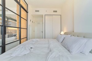 Desk, iron/ironing board, WiFi, bed sheets - Chic & Modern 1BR Stay in Collective | Dubai Hills (Dubai)