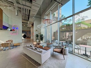 Interior - Chic & Modern 1BR Stay in Collective | Dubai Hills (Dubai)