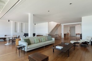 Smart TV, books - Poolfront with Ocean View (Rio de Janeiro)