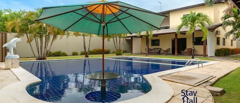 Huvila | Uima-allas | Sisäuima-allas