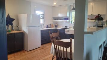 Mikrobølgeovn, ovn og kokeplater