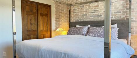 Desk, iron/ironing board, travel crib, WiFi