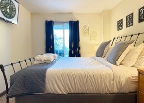 Travel crib, WiFi - Altitude Adjustment Ski-In Amenities (Killington)