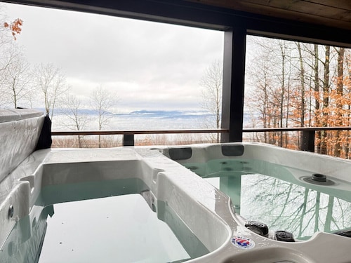 Sunset Notch - Hot Tub, Fireplace, Views