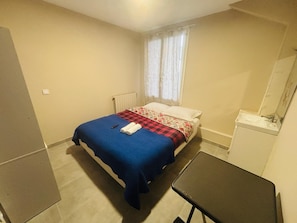 Wifi gratis y ropa de cama