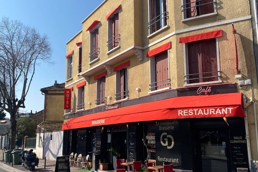Le Grand Café