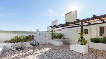 Casa familiar, 1 habitación, vistas al patio | Terraza o patio