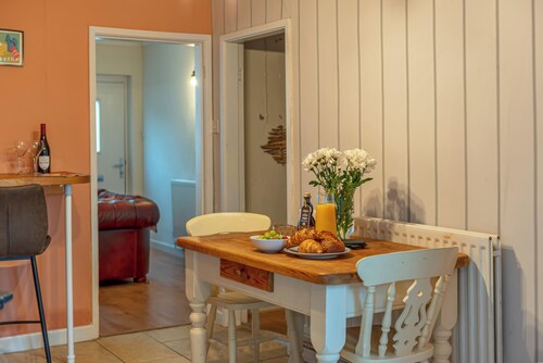 Charming Cottage in the Heart of Newport - Pass the Keys