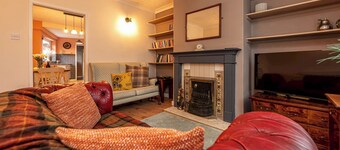 Charming Cottage in the Heart of Newport - Pass the Keys