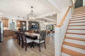 Dining - Villa Azul: Upscale Home with Pool, Elevator (Oak Island)