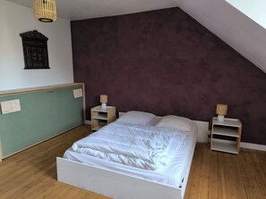 2 bedrooms, free WiFi, bed sheets